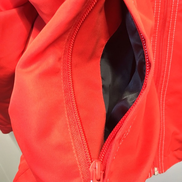 🇨🇦Kobe track jacket mesh lined red white striped full zip activewear sport - Picture 10 of 16